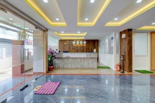 Capital O 76540 Hotel Slice