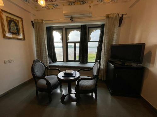 Hotel Inder Prakash