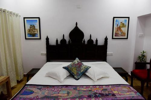 Hotel Mewart's