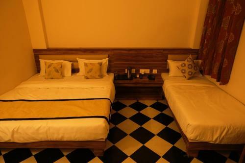 Hotel Ostel By Uddhav Villas