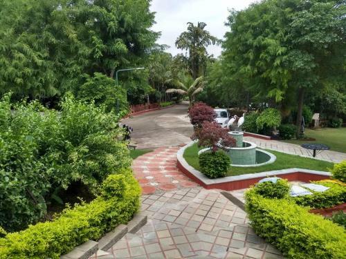 Siddhi Farms And Resort