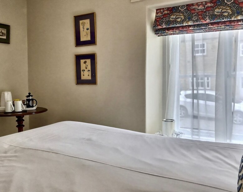 Bed & Breakfast Grove House
