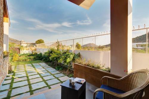Stayvista At Nirvana Villa