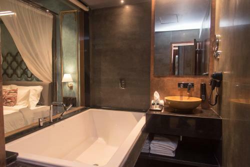 Hotel Historia Royal