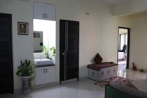Apartamento Treasure Home, Centrally Located 3bhk