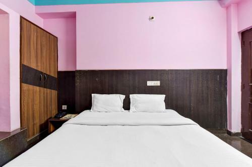 Oyo 86269 Hotel Lake City