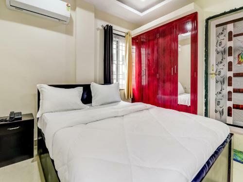 Hotel Oyo 71023 Sri Singampalli Residency