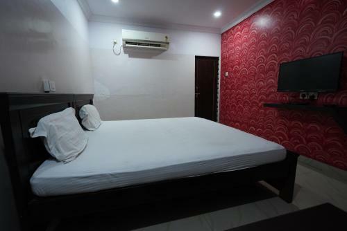 Hotel Oyo 86229 S V Convention