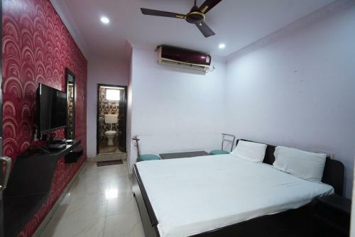 Hotel Oyo 86229 S V Convention