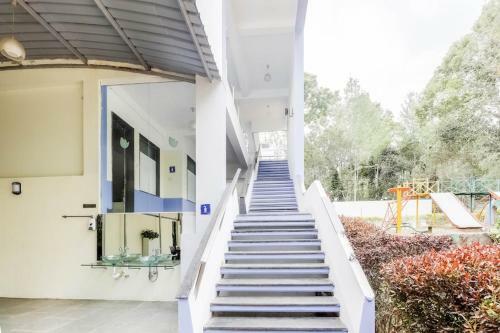 Hotel Sjk Green Berry Resorts