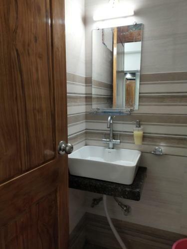 Hotel Prabhat