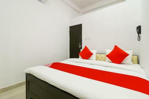 Oyo 65207 Hotel Classic Inn