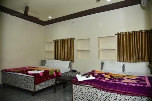 Hotel R D Palace
