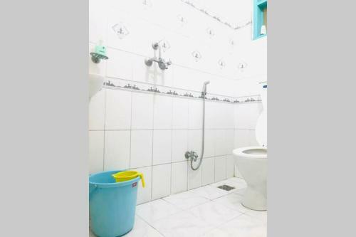 Entire Flat - The Unique And Cozy 2bhk Apartment