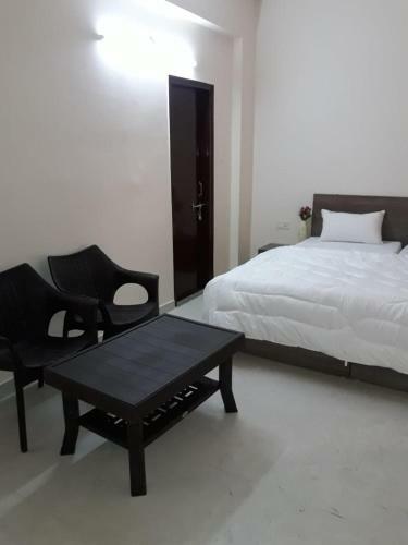 Bed & Breakfast Kashi Stay
