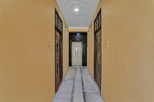 Oyo Flagship 82985 Hotel Shree Kashi Inn