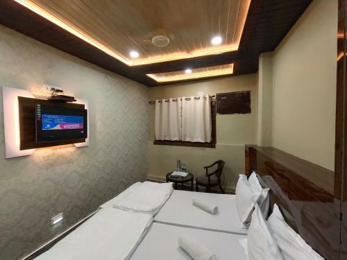 Hostal Hotel Shivratri Guest House