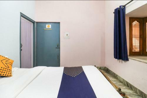 Hostal 80 River End P Guest House
