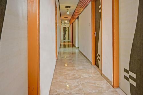 Oyo Flagship 85589 Hotel Lotus Inn