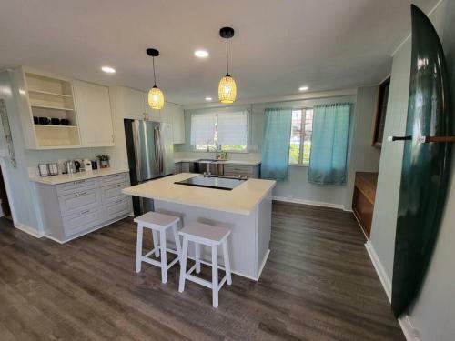 Upcountry Surf Shack