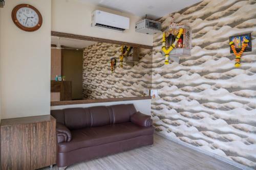 Hotel Vijaya Hill View Residency