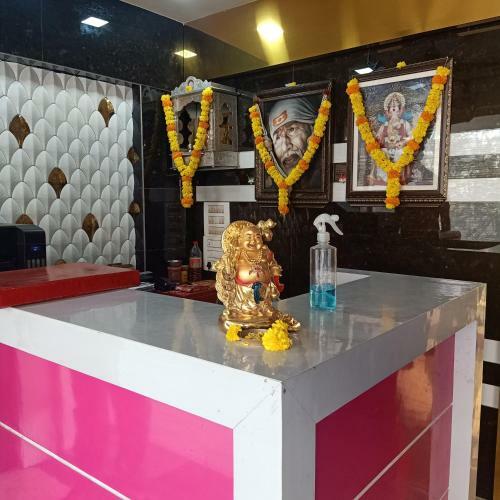 Shreeraj Hotel