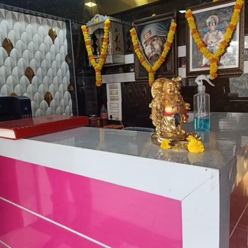 Shreeraj Hotel