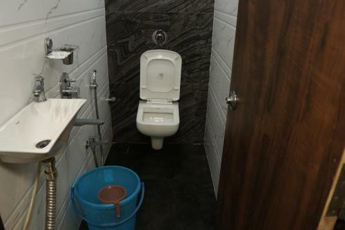Shreeraj Hotel