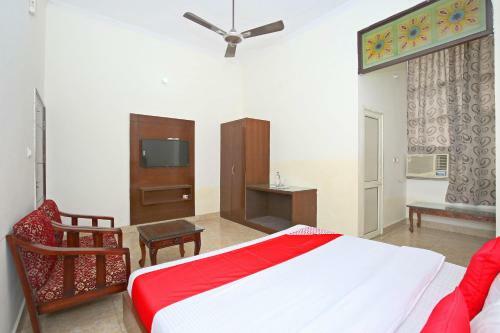 Hotel Oyo 12766 Nimantran Resort