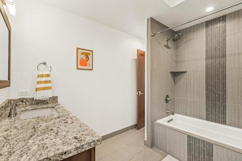 205-4 Ocean View Unit