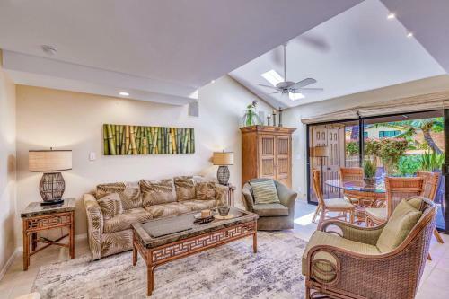 100-3 One Bedroom Puamana Unit