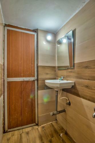 Hotel Baga Beach Doorz