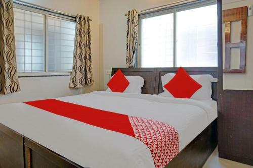 Hotel Oyo 80616 4 Star Executive