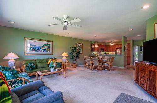 Apartamento Emmalani 411 - Ac, Spacious, Golf Course View, Close To Beach!