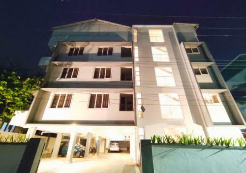 Hotel Crystal Residency