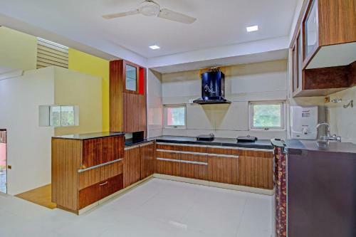 Hostal Oyo Home 66430 Vardhan House