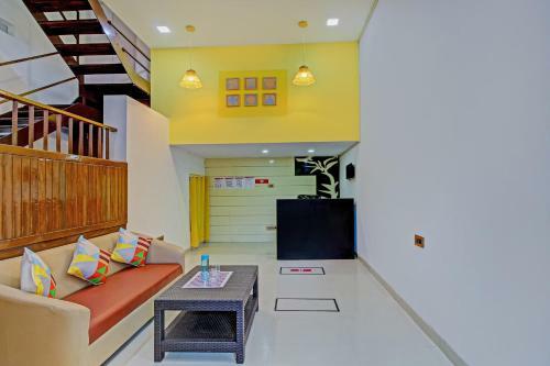 Hostal Oyo Home 66430 Vardhan House