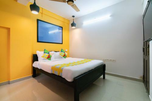Hostal Oyo Home 49698 Aj Apartment 2bhk