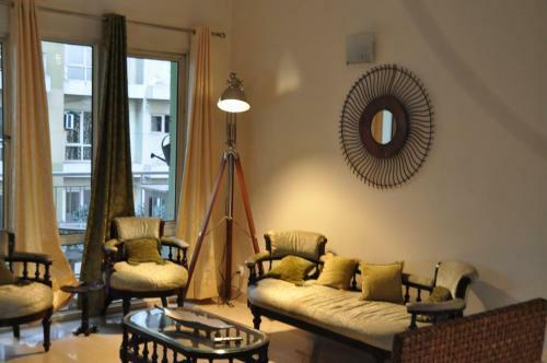 Hostal Luxurious Serviced Apt Pari Chowk/expomart/noida Expressway