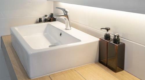 Panash Service Apartment 2bhk With Breakfast