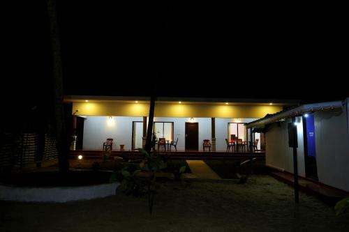 Marari Phoenix Beach Homestay
