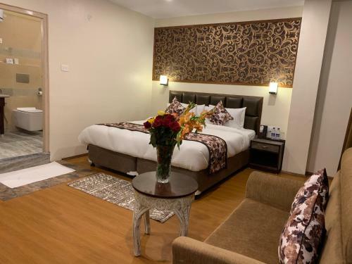 Hotel The Aryan Regency
