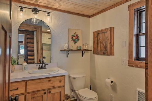 Serene Kootenai Cabin - 3 Mi To Dtwn And River!