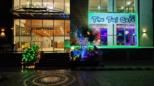 Hotel Top Place For Stay - Couple Friendly