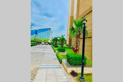 Apartamento The Metro Square Near India Expo Mart