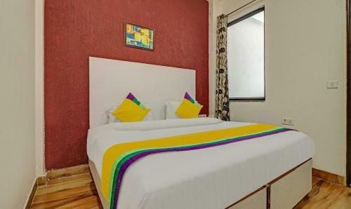 Hotel Treebo Trip Golden Divine Inn