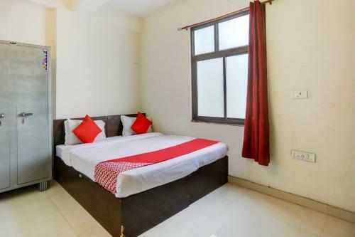 Oyo 84038 Hotel Park Plaza