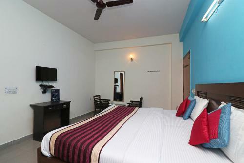 Oyo 10662 Hotel Town Noida