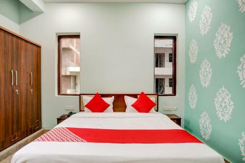 Oyo 82414 Hotel Basera
