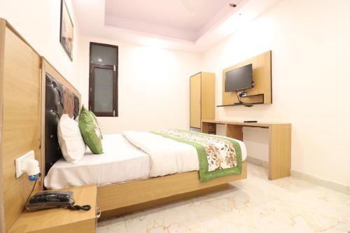 Hotel Hari International - Noida Sector 11